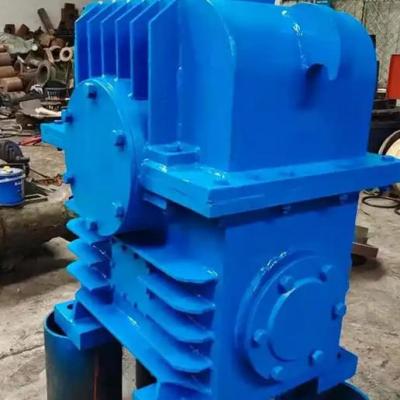What is the working principle of PWU140 worm gear reducer