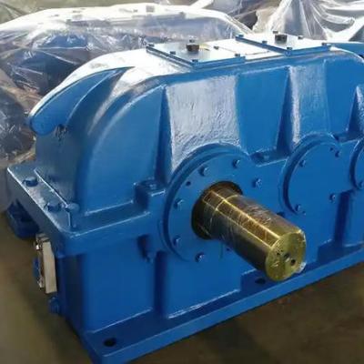 What damage can high operating temperature cause to the peripheral components of QJR-D400-20-2C reducer