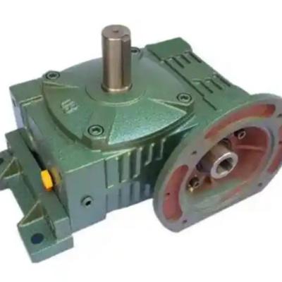 What impact does the state of the worm gear shaft assembly have on the performance of the WPDO120-10-B-3KW worm reducer?